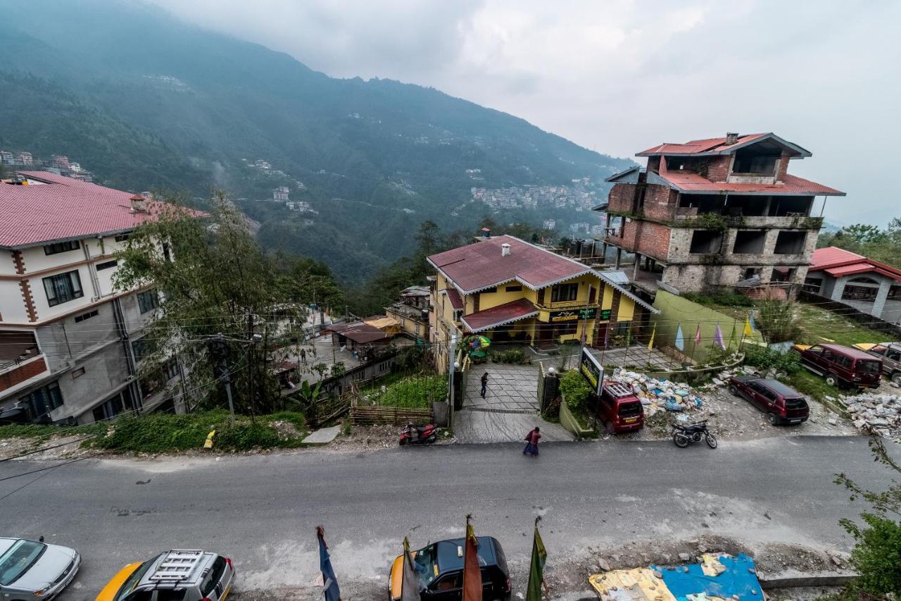 Maplewood Hotel & Spa Gangtok Zewnętrze zdjęcie